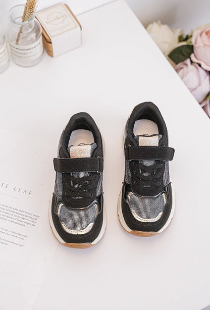 Baskets fille noires et dorées à scratch – Chaussures enfant confortables et tendance - MiniWalks