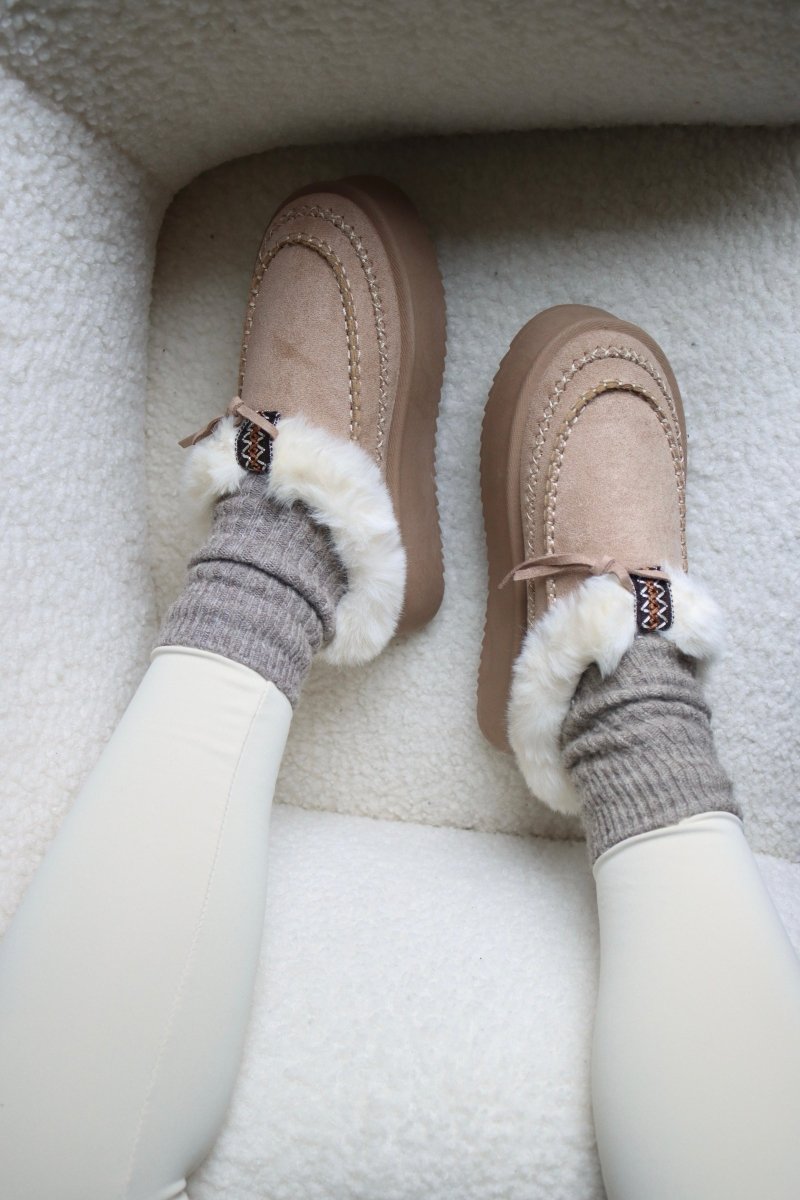 Chaussons bottines en cuir et suédine fourrée beige – Douceur cocooning et semelle plateforme antidérapante - MiniWalks