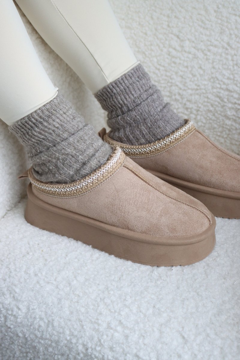 Chaussons en cuir et suédine beige – Confort cocooning, semelle plateforme antidérapante - MiniWalks